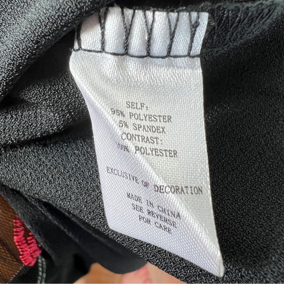 Autumn Skye Black Top With Embroidered Floral/Mesh Detail Petite Small SP NWT - Picture 7 of 7